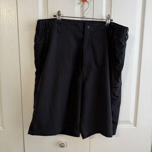 Wrangler‎ black 301 cargo pocket shorts size 38